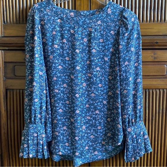 LOFT Tops - LOFT Long Sleeved Blouse